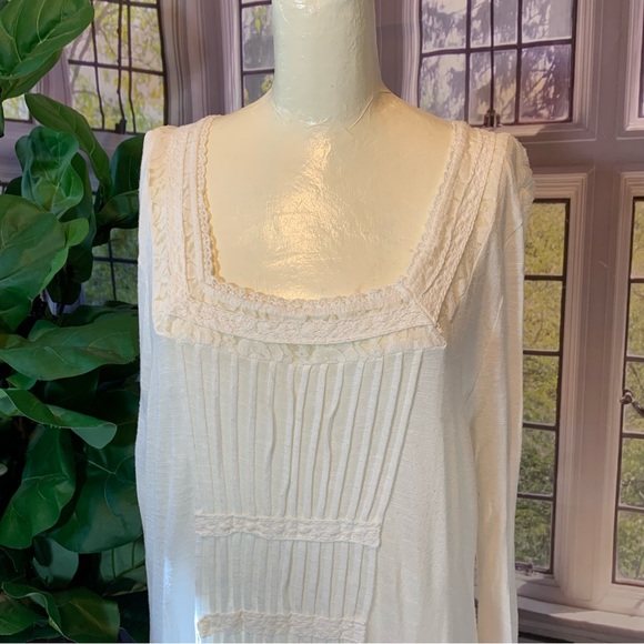 American Rag Cie Off White Pleated Sweater Hi Lo Flowy 1X Lace Details - Picture 5 of 14